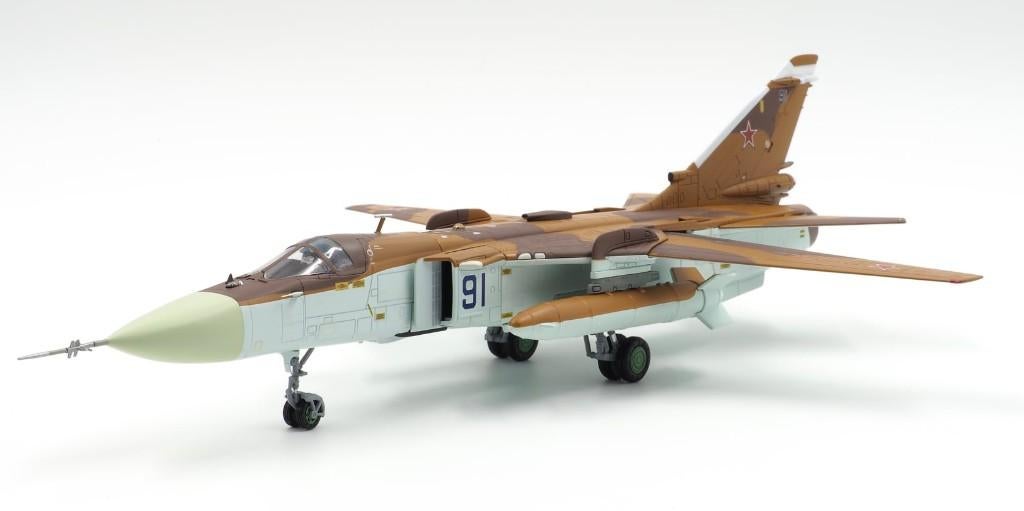 Sukhoi Su-24MK Fencer Soviet Air Force Calibre Wings 722406, Verzamelen, Glow2B Germany GmbH Erlenbacher Str. 3 shop@glow2b.de