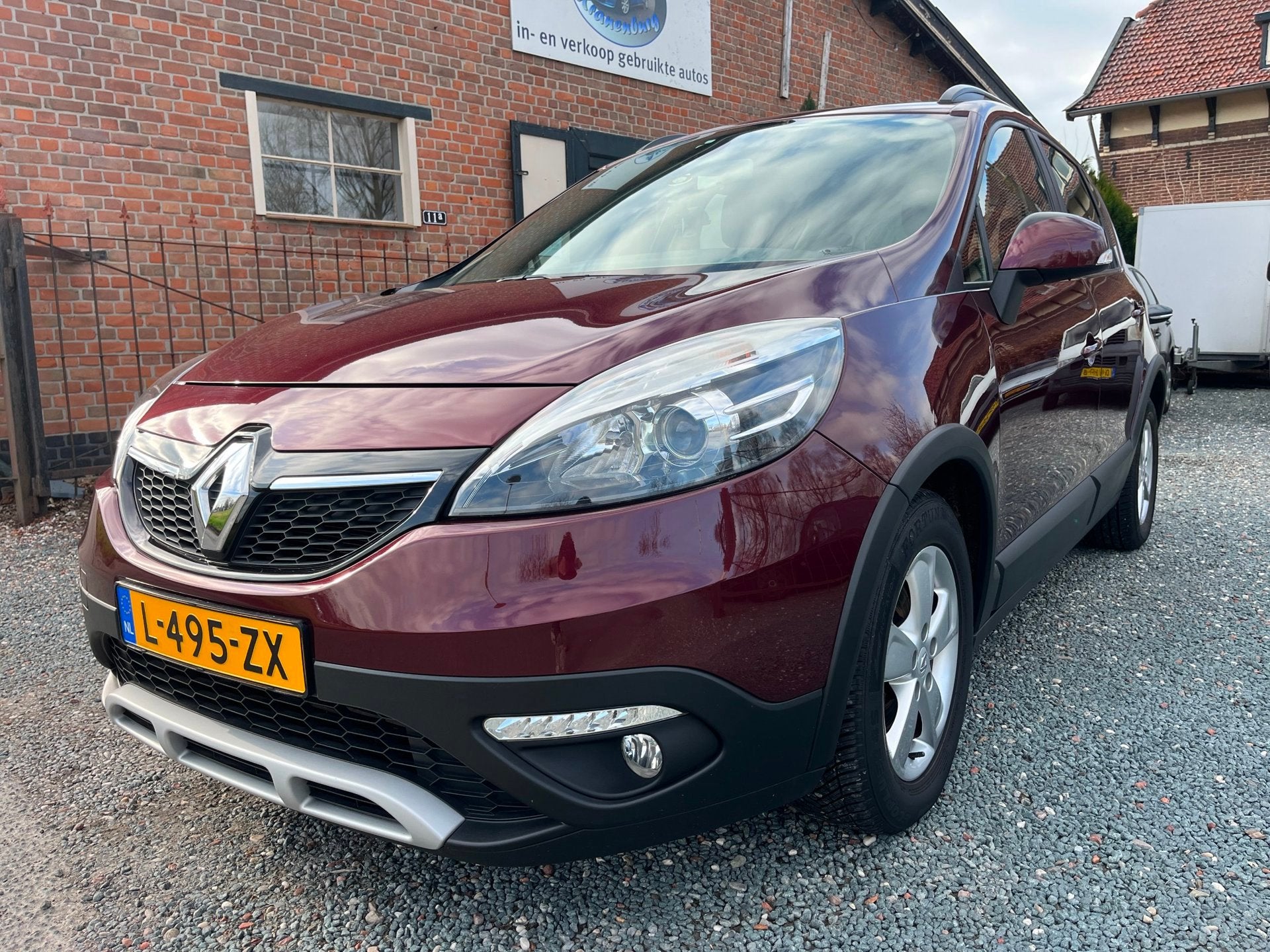 Renault Scénic Xmod 1.2 TCe Expression ( Navigatie + Climat, Voorwielaandrijving, Euro 5, Gebruikt, 4 cilinders