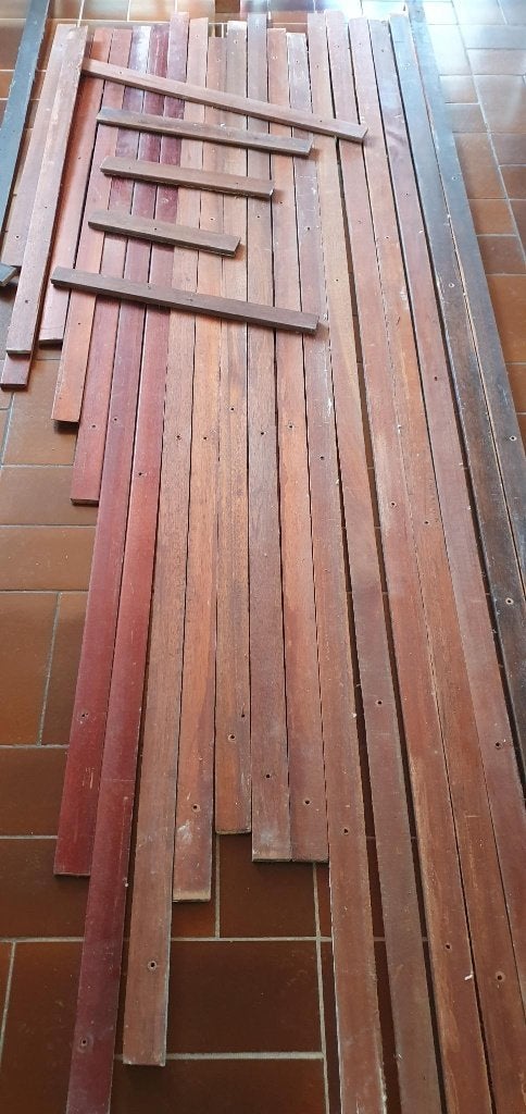 Hardhouten plinten ongeveer 50m2 tegen elk aannemelijk bod, Ophalen, Gebruikt, Eiken, 200 tot 250 cm