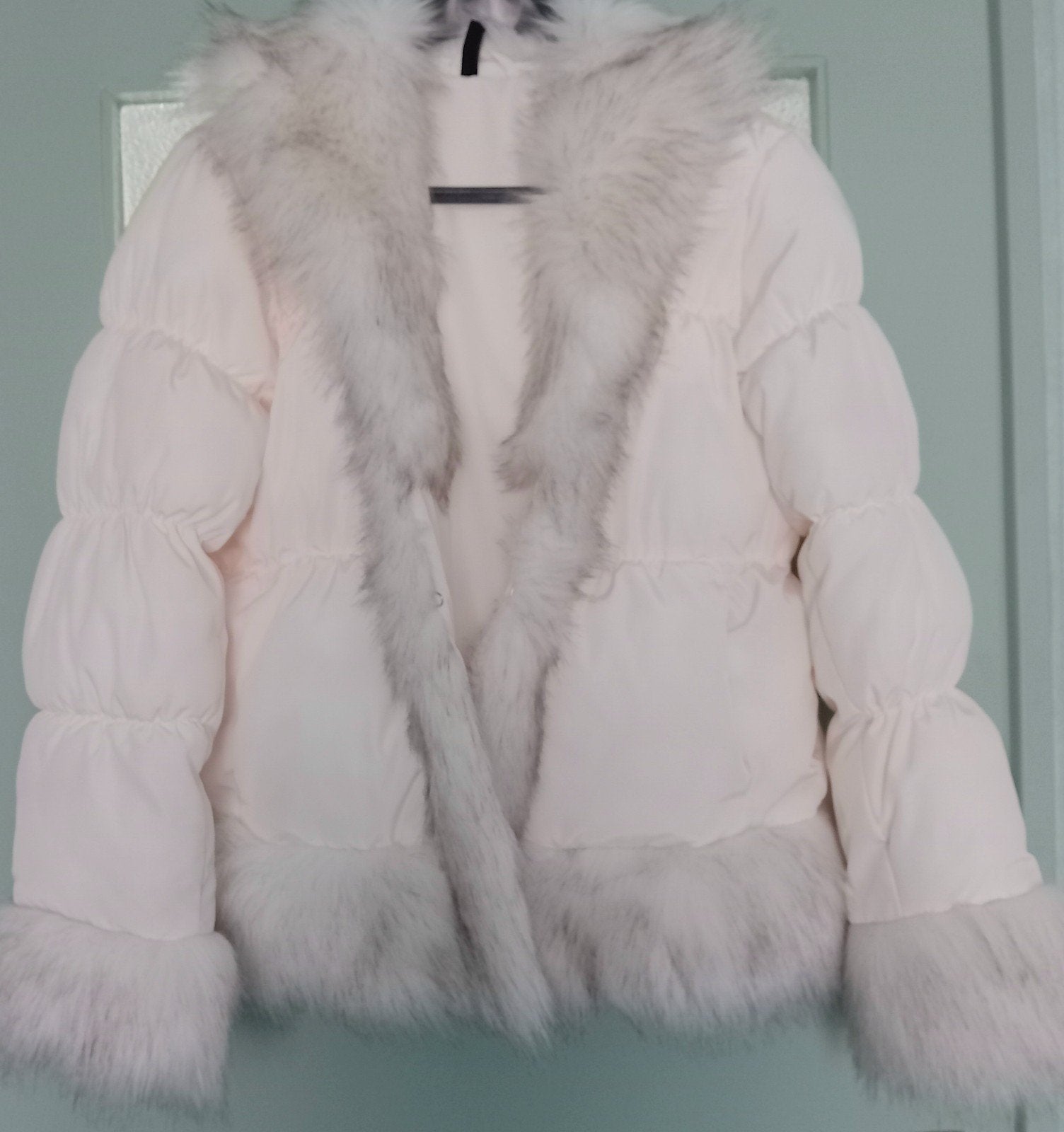 H&M Divided Pufferjack met imitatiebont, Maat 38/40 (M), Wit, H&M Divided, Ophalen of Verzenden