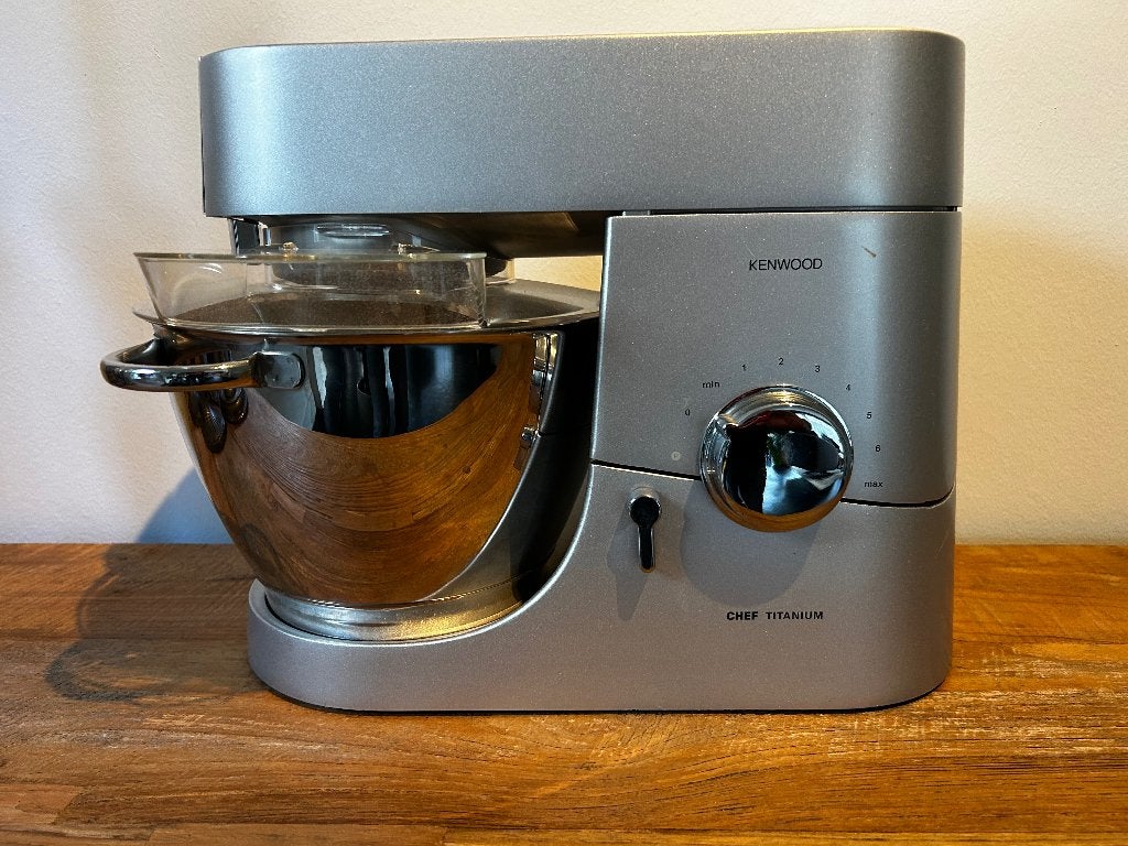 Kenwood Chef Titanium Keukenmachine, Witgoed en Apparatuur, Ophalen, 4 liter of meer, 3 snelheden of meer, Zo goed als nieuw