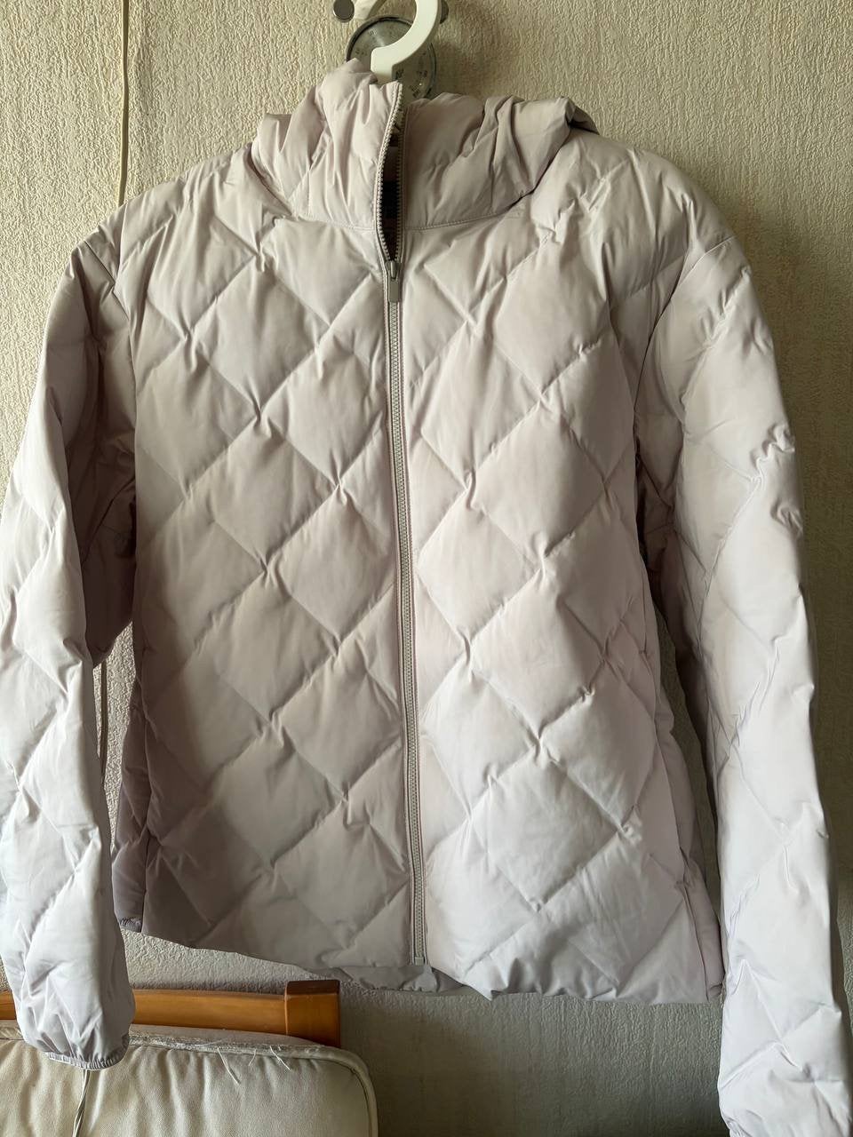 Uniqlo Puffertech Parka - Lichtpaars - Maat M, Maat 38/40 (M), Paars, Ophalen of Verzenden, Zo goed als nieuw