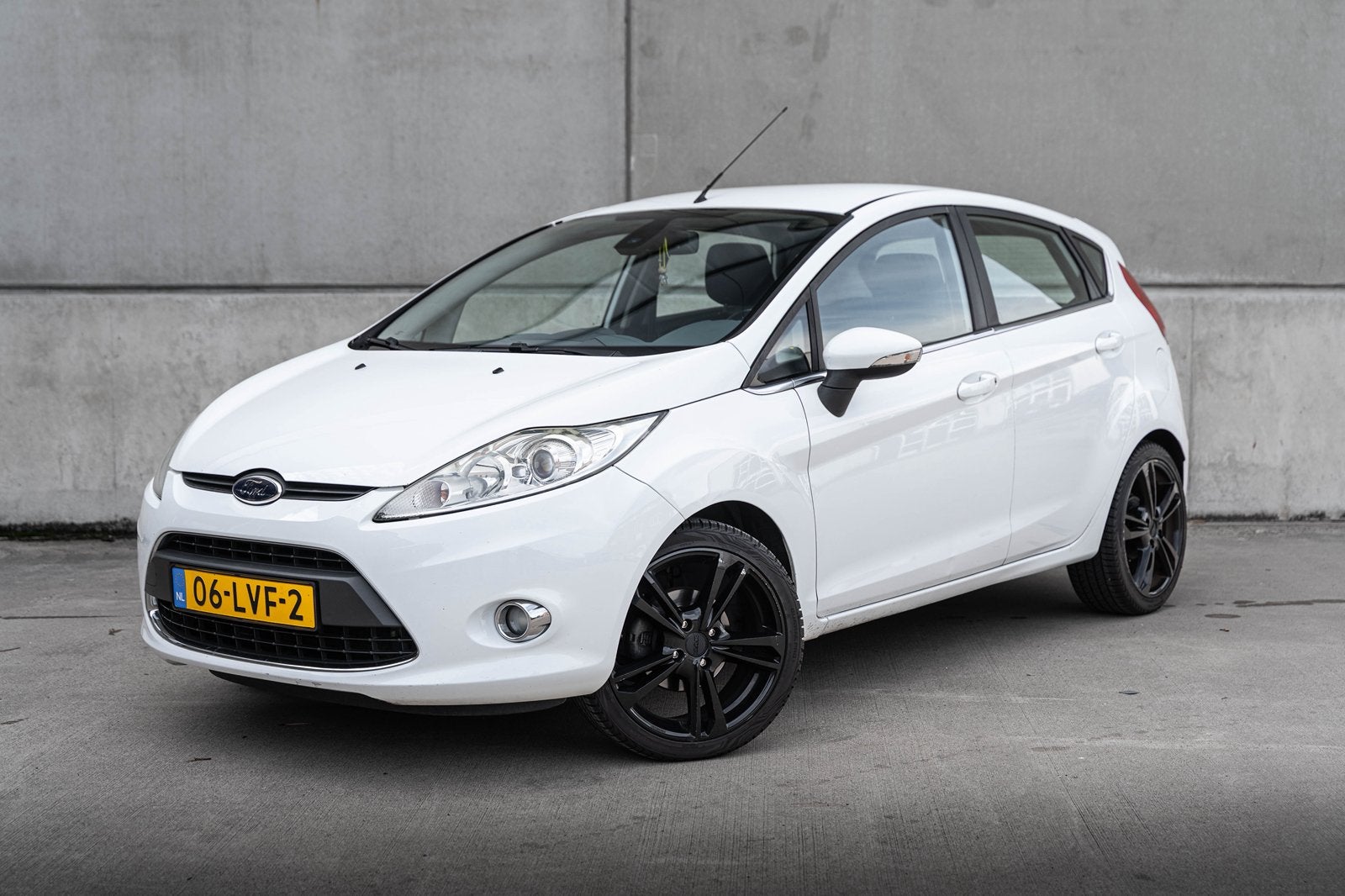 Ford Fiësta 1.25 60KW 5DR 2010 Wit, Voorwielaandrijving, 1242 cc, Wit, Origineel Nederlands