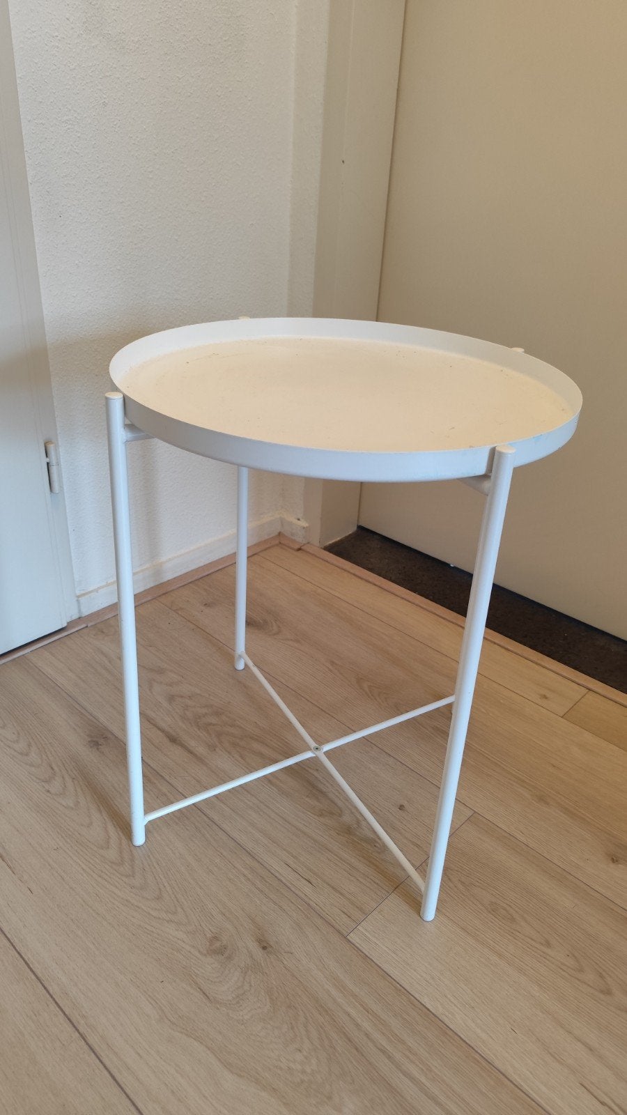 IKEA GLADOM Salontafel met dienblad, wit, 50 – 75, Minder dan 50 cm, Gebruikt, 50 tot 100 cm