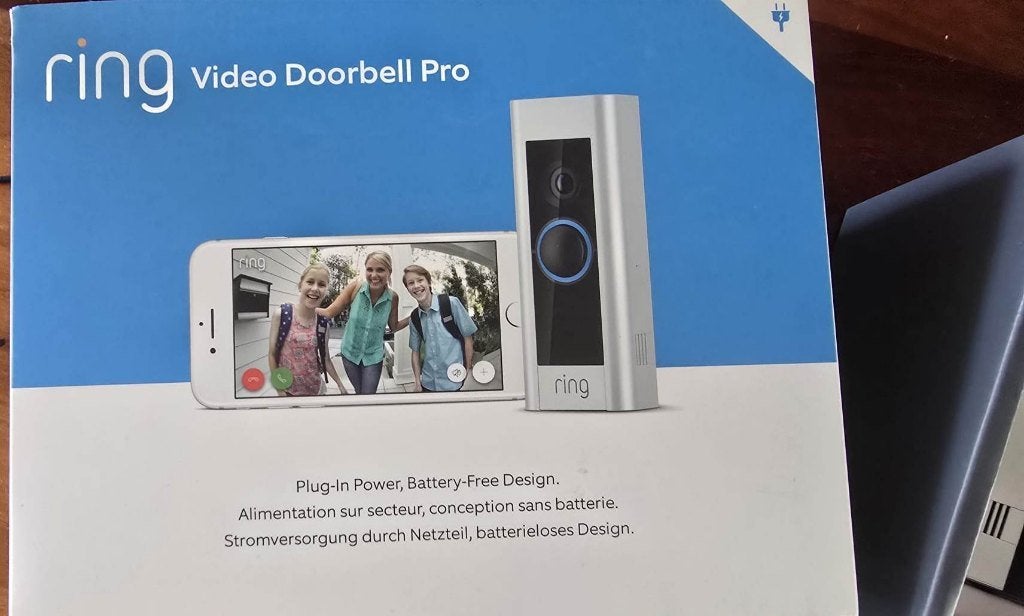 Ring video doorbell Pro m/ 4st frontjes + Ring Chime 3e Gen., Ophalen, Bewegingsdetectiesensor, Zo goed als nieuw, Bedraad