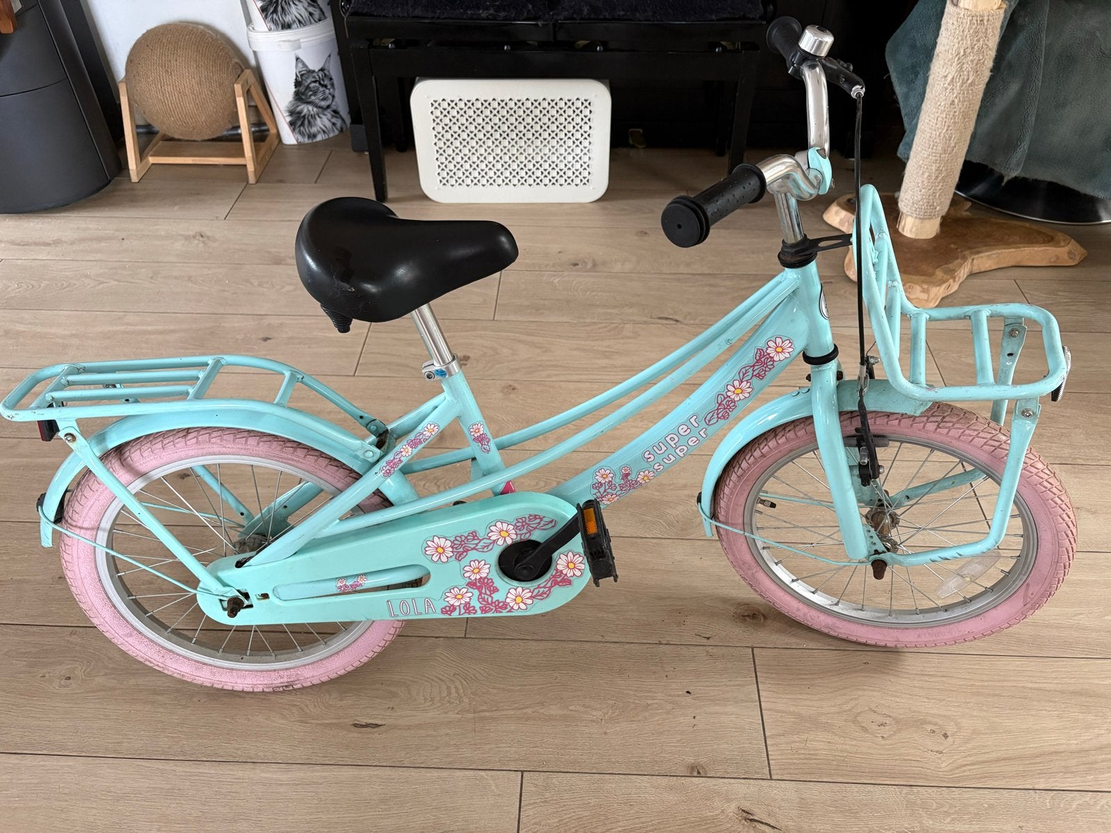 Super Super Lola Kinderfiets 18 inch - Zo goed als nieuw, Ophalen, Zo goed als nieuw, Terugtraprem, 16 tot 20 inch