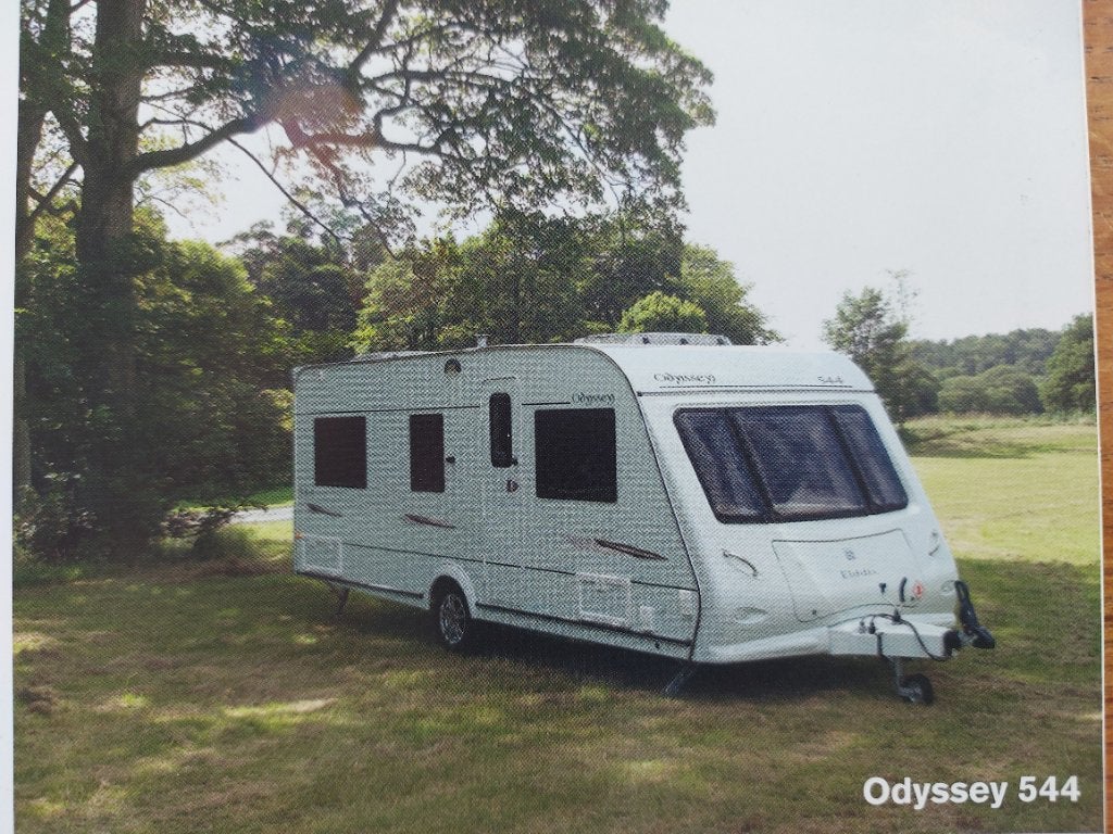 Zeer mooie caravan te koop, Elddis Odyssey 544, Caravans en Kamperen, Caravans, Standaardzit, Elddis, Frans bed, Particulier