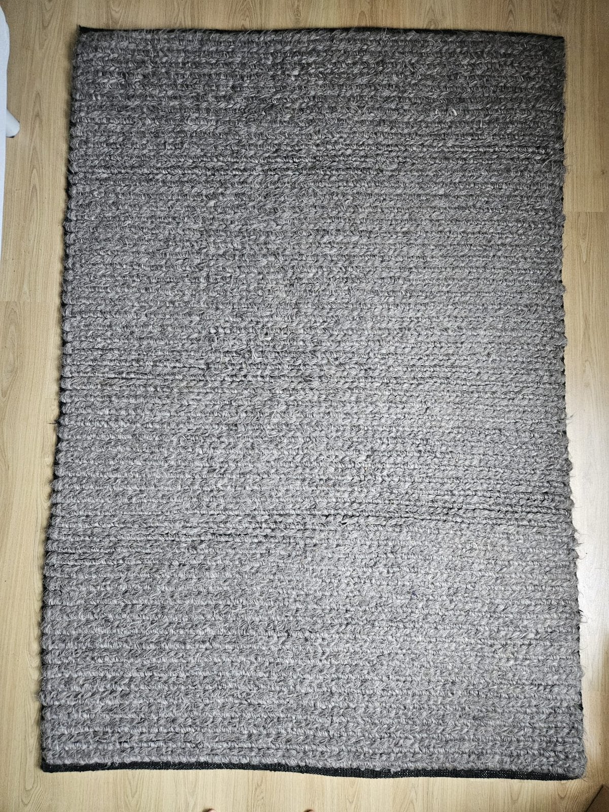 Handgemaakt grijs vloerkleed 100% wol - 140x200cm, Ophalen, Gebruikt, 100 tot 150 cm, 200 cm of meer