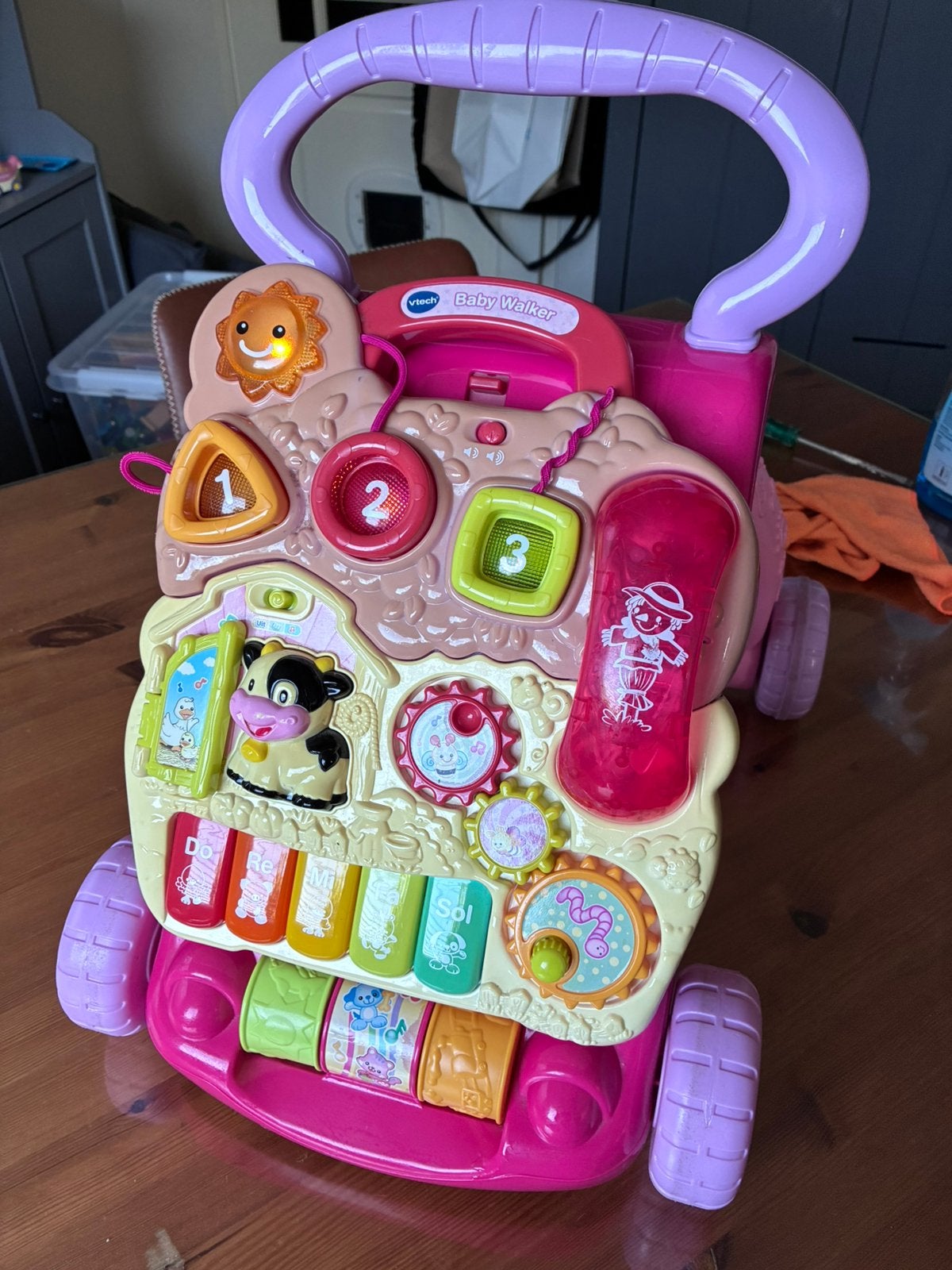 Baby walker/loopwagen  van V-tech, Ophalen, Zo goed als nieuw, 6 maanden tot 2 jaar
