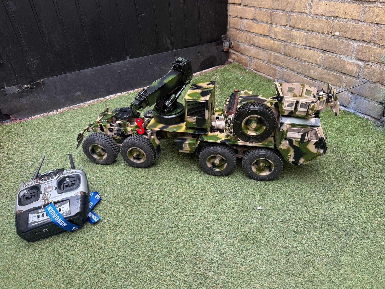 Rc crawler leger truck 1/12 met kraan verlichting geluid, Ophalen, Zo goed als nieuw, Auto offroad