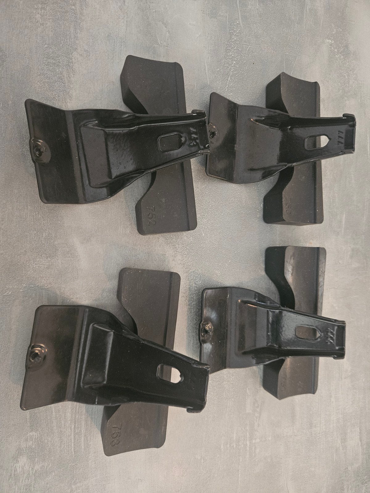 Thule Kitset 145239 voor dakdragers Opel Corsa/Peugeot 208, Ophalen of Verzenden, Zo goed als nieuw