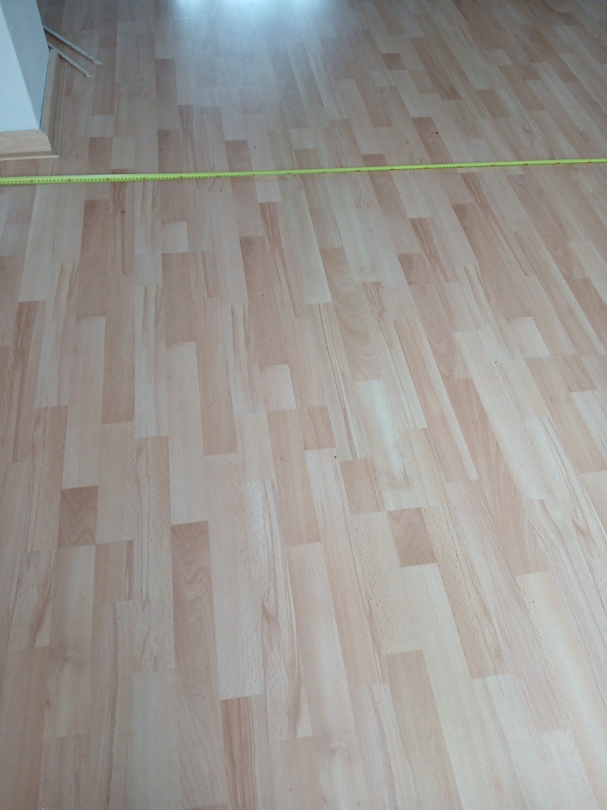 Gratis laminaat (ca. 26m2) met ondervloer, zelf verwijderen, Ophalen, Gebruikt, 50 tot 150 cm, 10 m² of meer