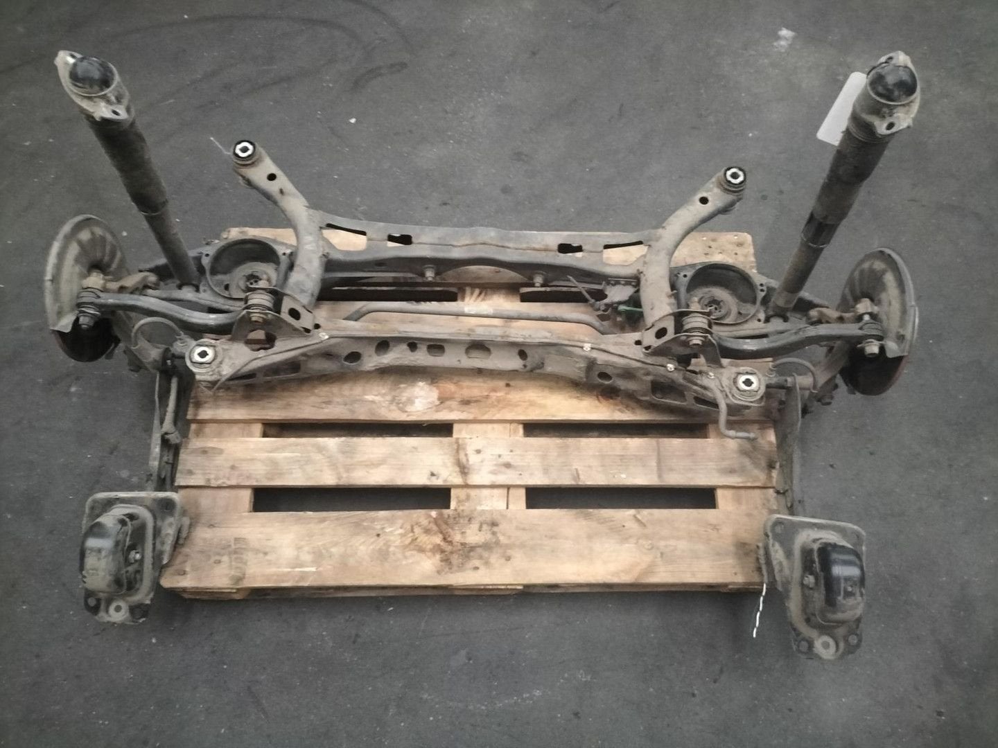 VOLKSWAGEN GOLF BQ1 Golf VII 11/16-01/20 OPHANGING ACHTER CO, Auto-onderdelen, Ophanging en Onderstel, Ophalen of Verzenden, Gebruikt