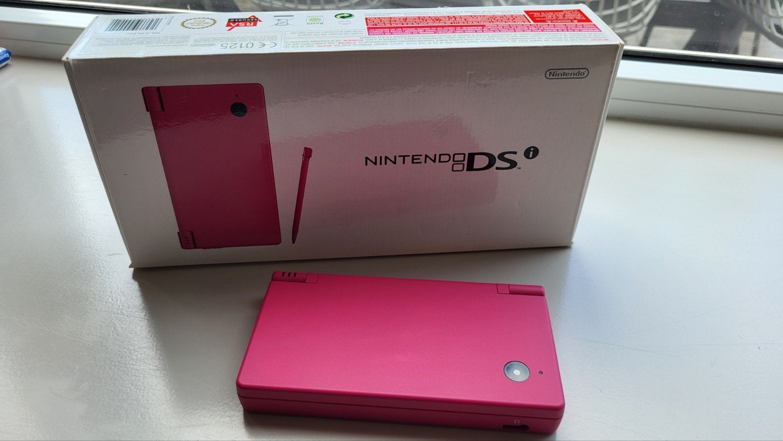 Nintendo DSi Roze - Zo goed als nieuw, in doos + supermario, Spelcomputers en Games, Spelcomputers | Nintendo DS, Zo goed als nieuw