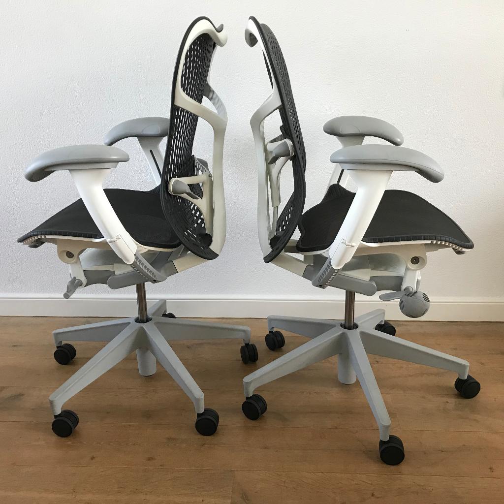 2 IZGS Bureaustoel stoel Herman Miller Mirra 2, Ophalen, Zwart, Zo goed als nieuw, Nvt