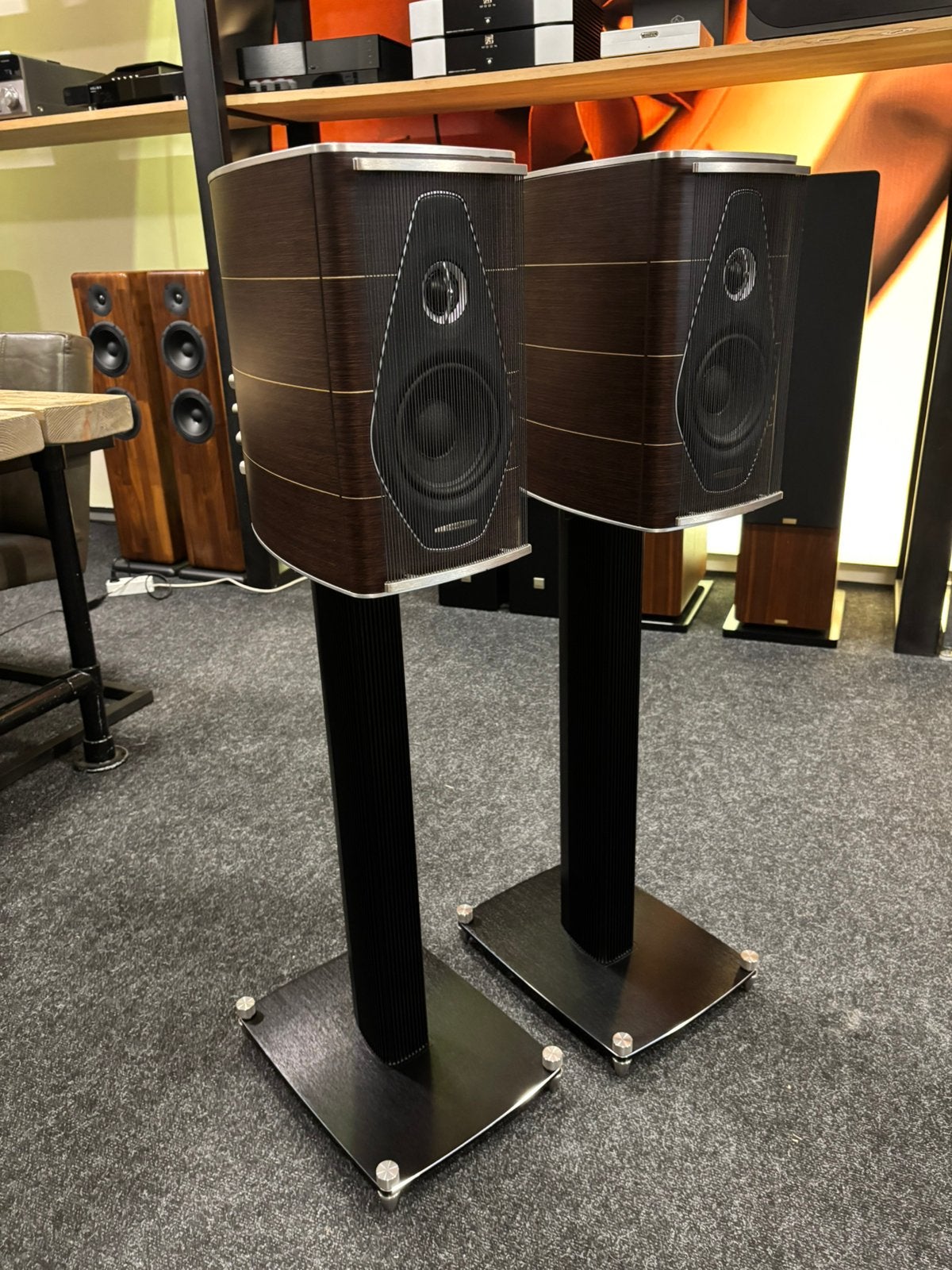 Sonus Faber Olymica Nova I + Olympica Nova stands Set van 2, Overige merken, Ophalen of Verzenden, Zo goed als nieuw, 120 watt of meer