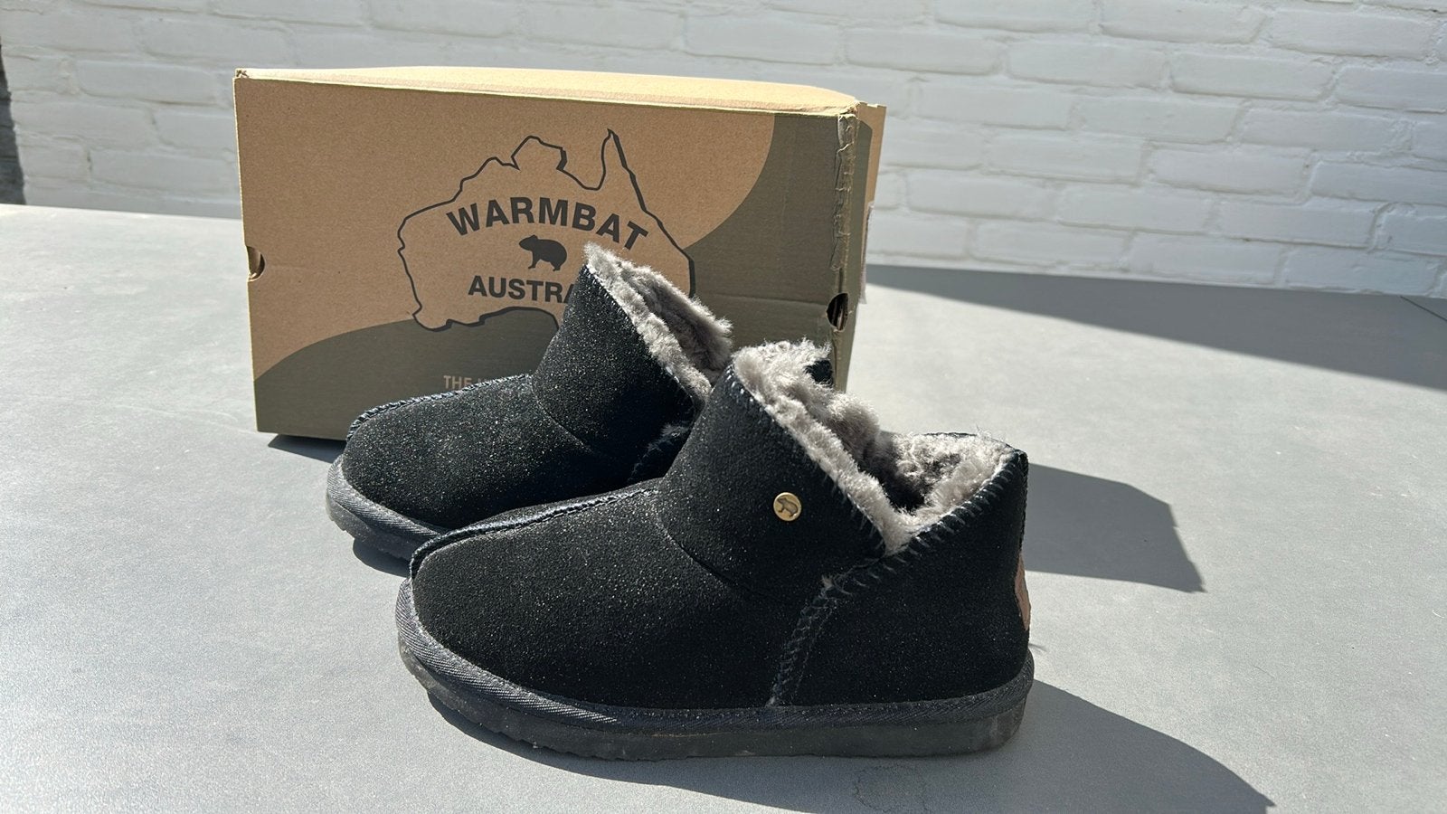 Warmbat Australia UGGs -- Maat 37 - Merino Wol, Kleding | Dames, Schoenen, Ophalen of Verzenden, Nieuw, Zwart, Lage of Enkellaarzen