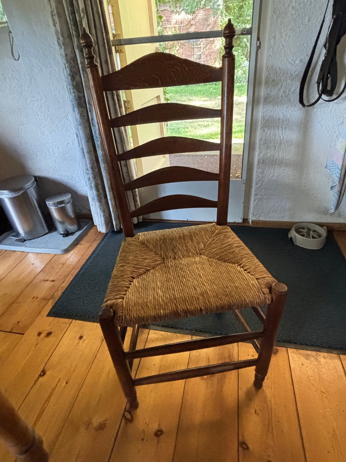 Set van 4 rustieke houten stoelen met rieten zitting, Ophalen