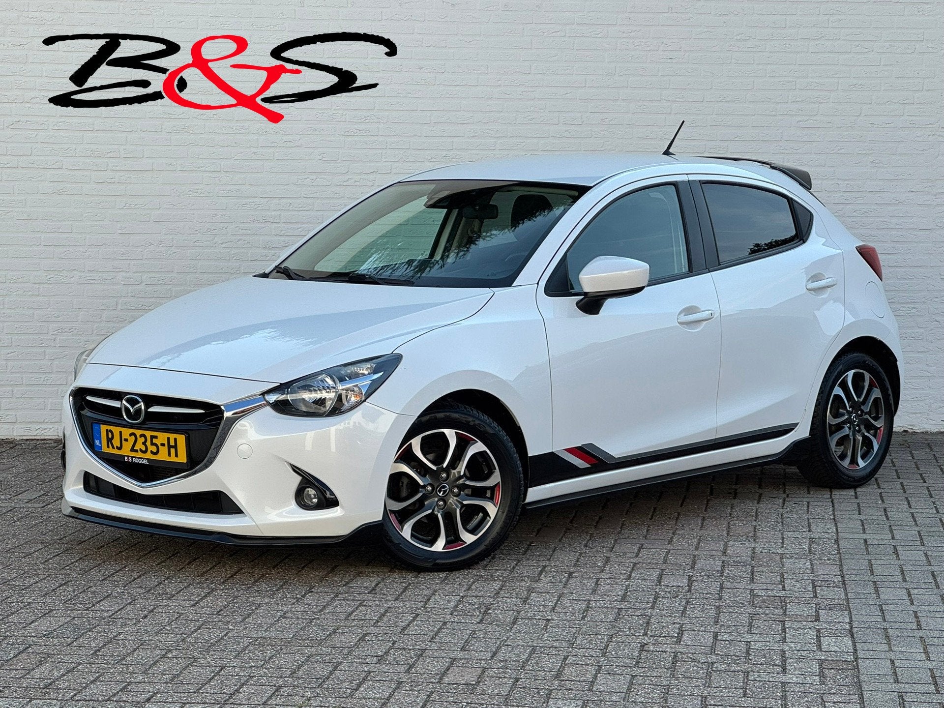 Mazda 2 1.5 Skyactiv-G GT-M Navi PDC Clima Cruise All-Season, Auto's, Keurmerk '100% Onderhouden', Stof, Wit, Bedrijf