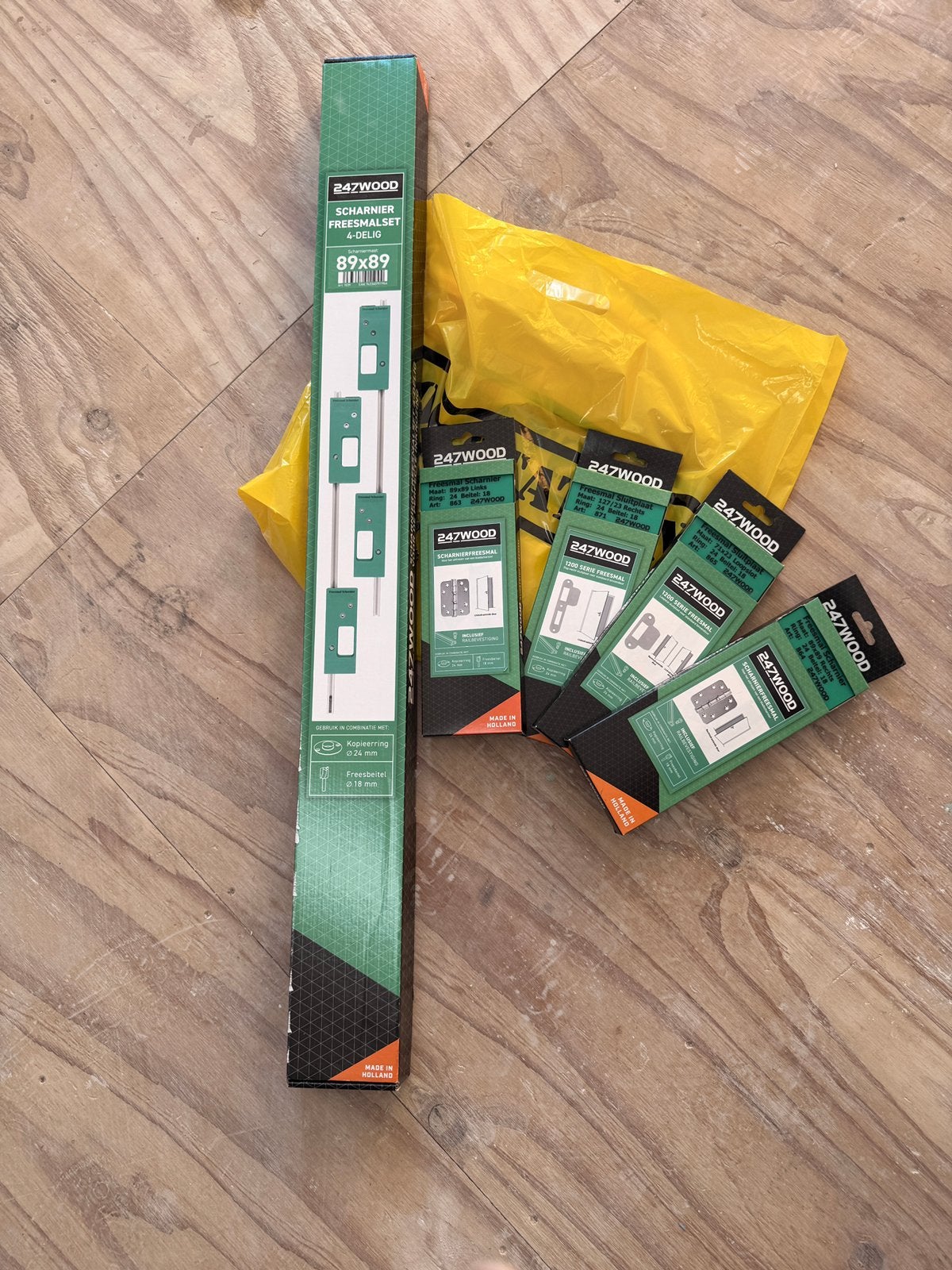 Frees set deurschanieren en sluitplaten 247wood nieuw, Ophalen of Verzenden, Zo goed als nieuw, Elektrisch