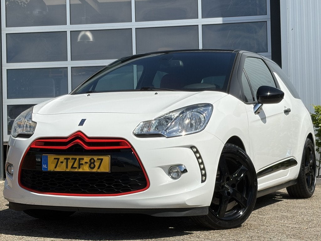 Citroën DS3 1.2 e-VTi ETG So Chic 82pk | Automaat | Airco a, Auto's, Citroën, Euro 5, 1199 cc, 82 pk, Wit