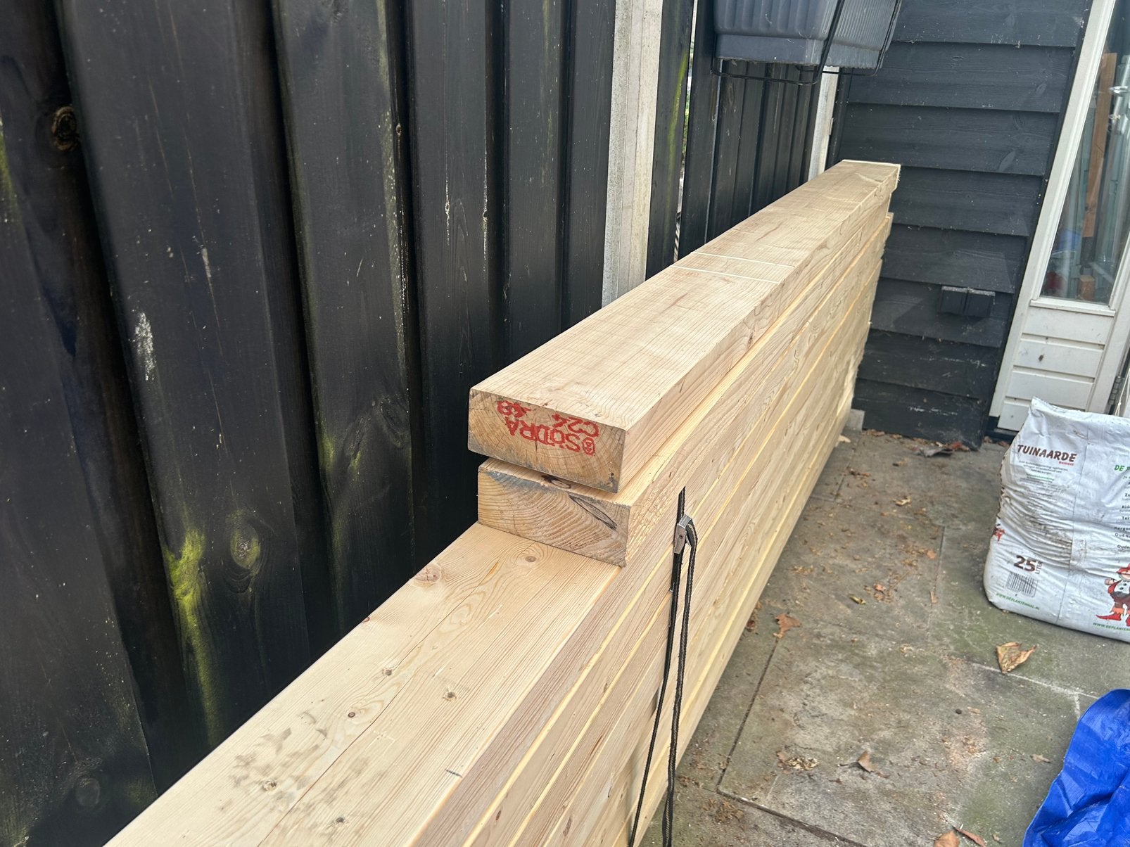Houten balken diverse lengtes, Doe-het-zelf en Verbouw, Hout en Planken, Ophalen, Zo goed als nieuw, 200 tot 250 cm, 50 mm of meer