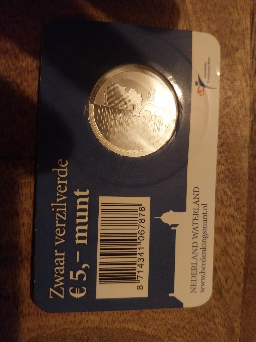 Zwaar verzilverde €5 munt 'Het Waterland Vijfje' 2010, Postzegels en Munten, Munten | Nederland, Ophalen of Verzenden, Koningin Beatrix
