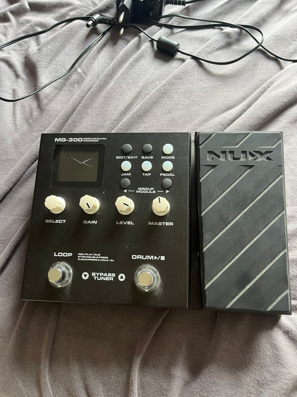 Nux MG-300 Amp sim/multi effect, Ophalen of Verzenden, Gebruikt, Multi-effect