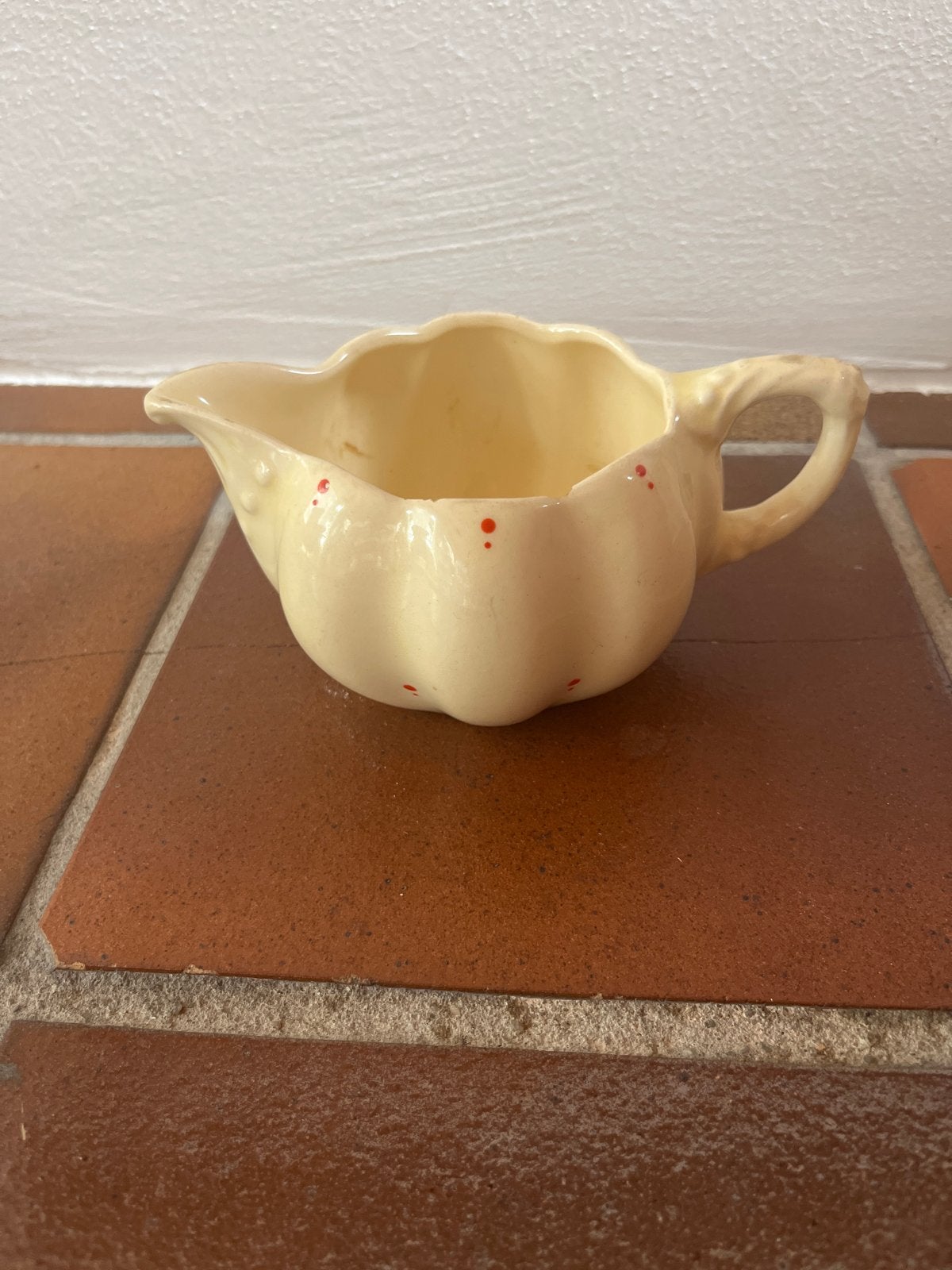 Vintage Tsjechisch Pompoen Melkkannetje Geel Handpainted, Ophalen