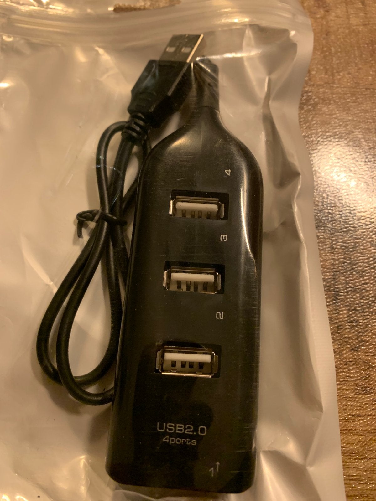 Nieuwe 4 poort USB 2.0, Computers en Software, Ophalen of Verzenden, Nieuw