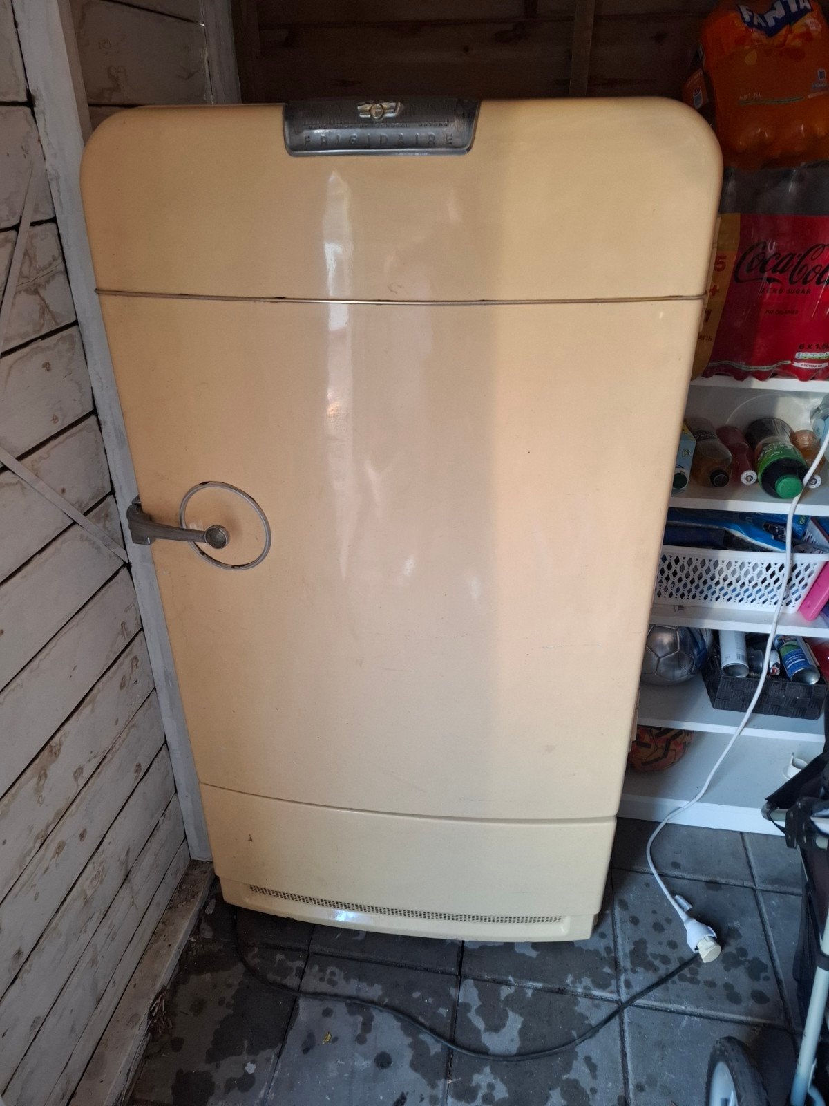 Vintage Frigidaire koelkast - Retro charme, Witgoed en Apparatuur, Koelkasten en IJskasten, Ophalen, 150 tot 200 liter, Gebruikt