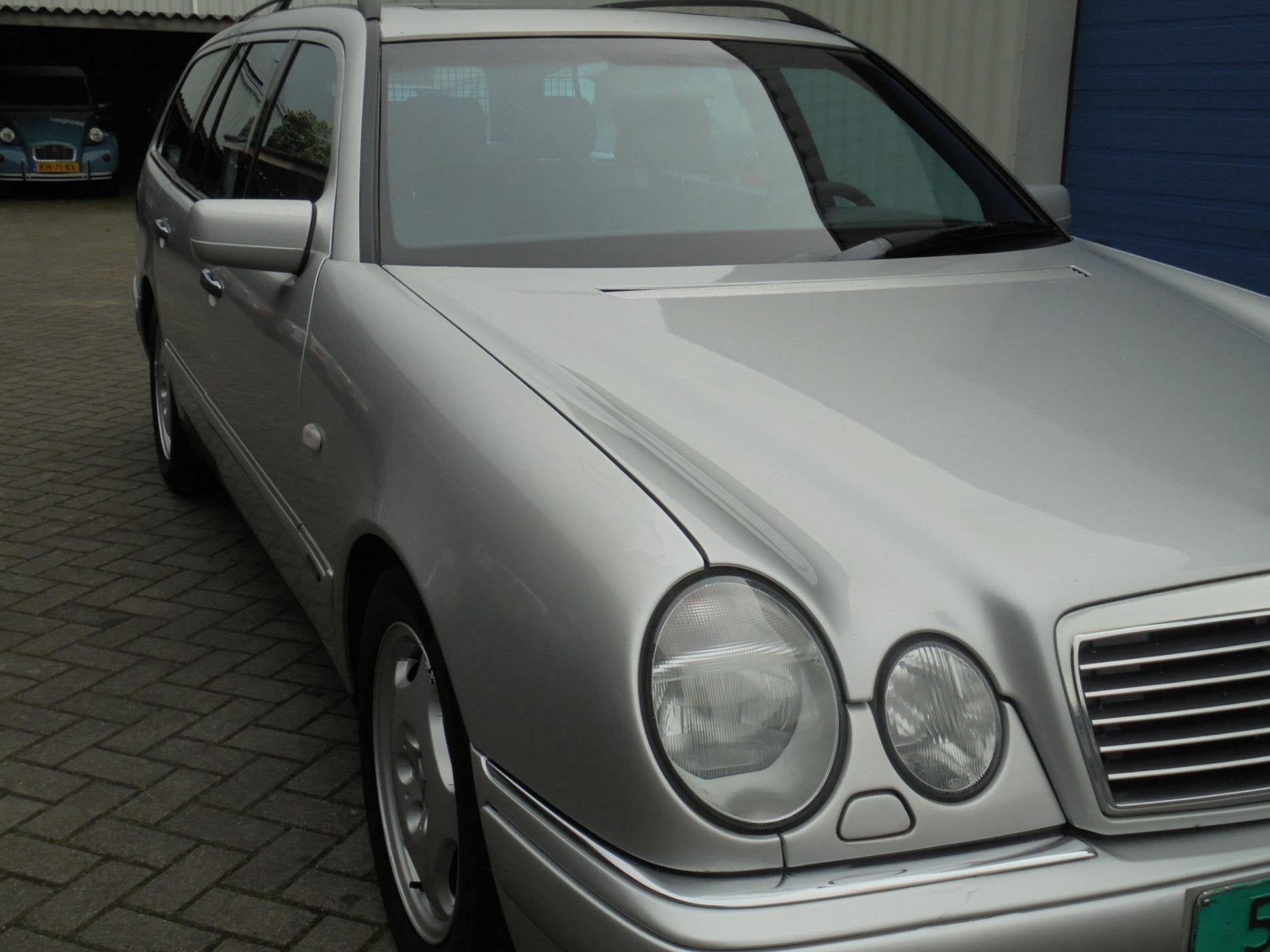 Mercedes-Benz E-klasse Combi 320 Avantgarde Japan 111248 km, foto 10