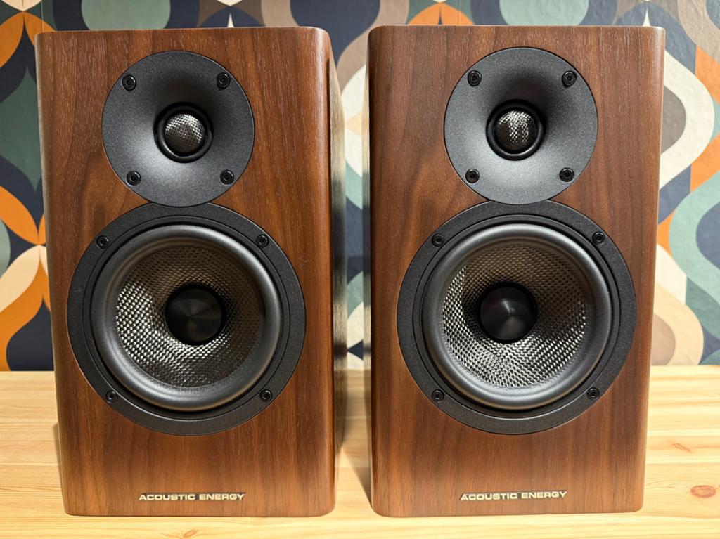 Acoustic Energy AE500, demo, nieuwstaat, walnoot