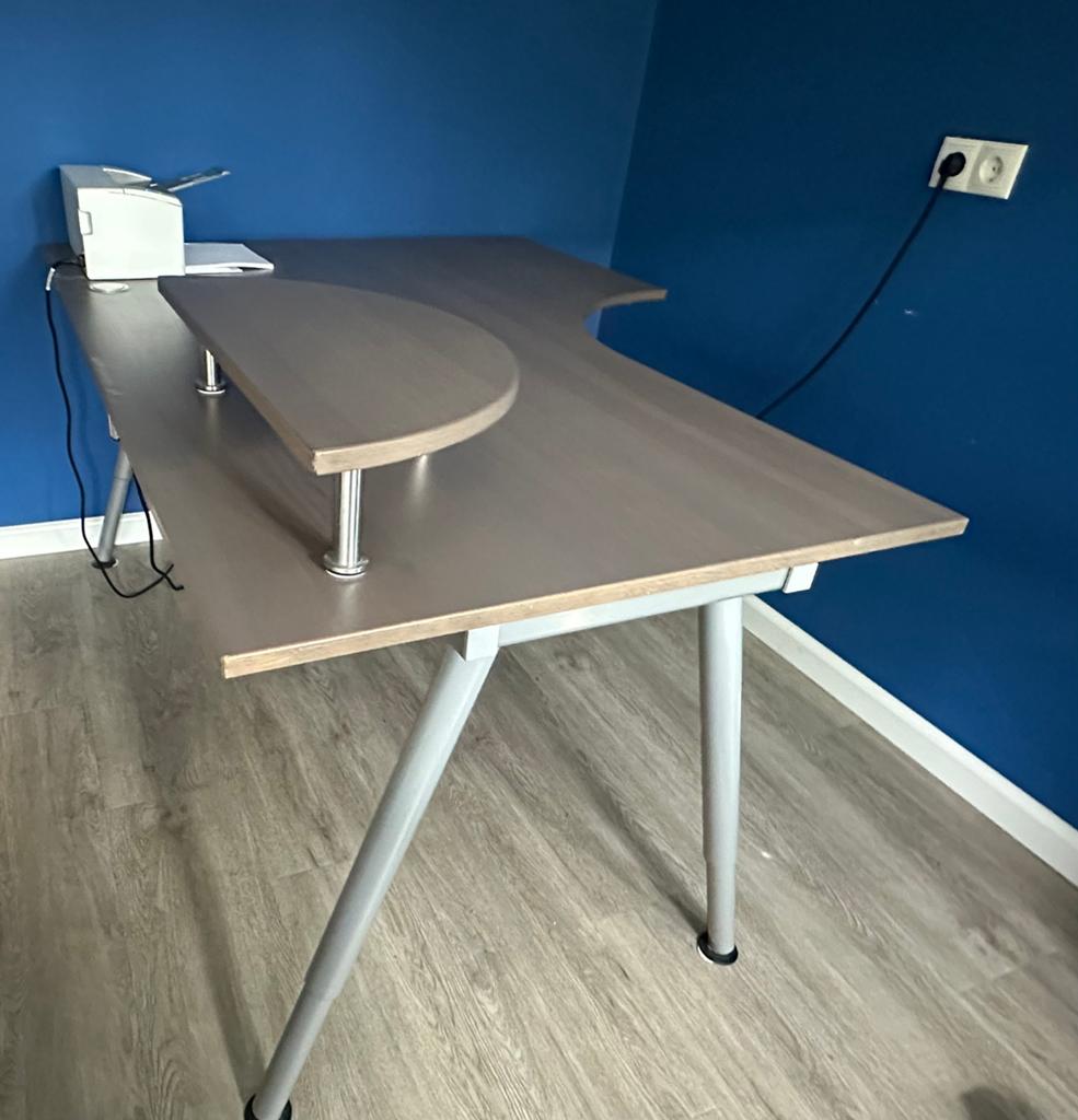 Hoekbureau, Ophalen, 160 cm, Gebruikt, Hoekbureau