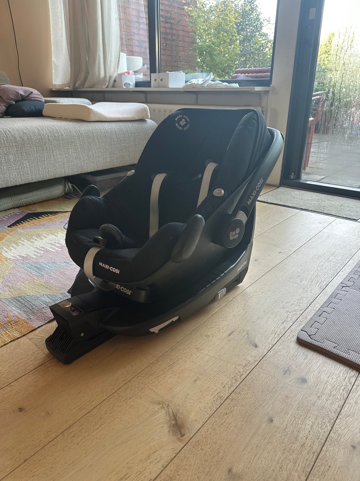 Maxi-Cosi autostoel met Isofix base