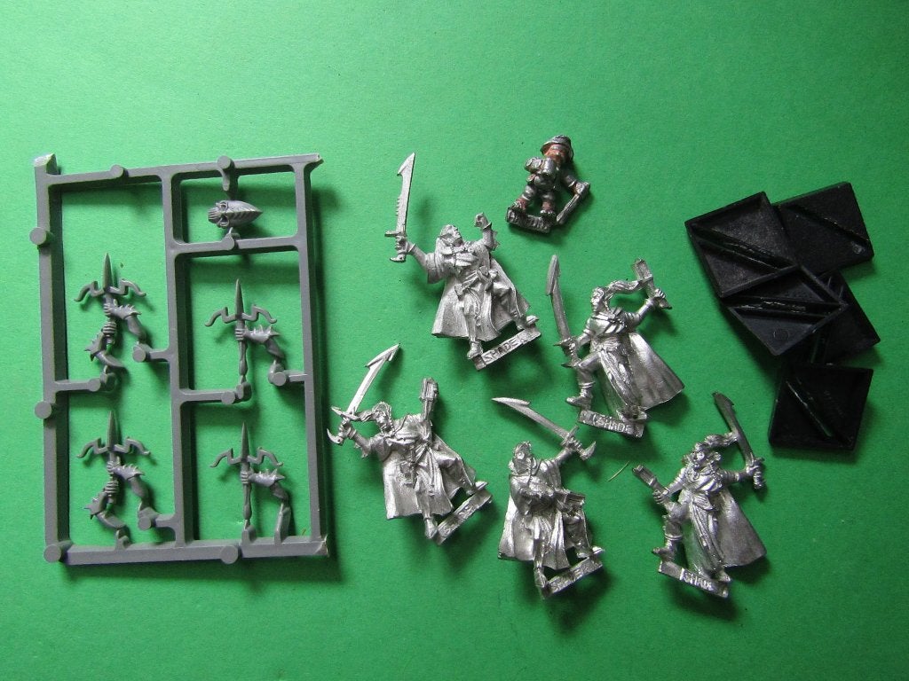 Dark Elf Shades - 2001, Verzenden, Zo goed als nieuw, Warhammer