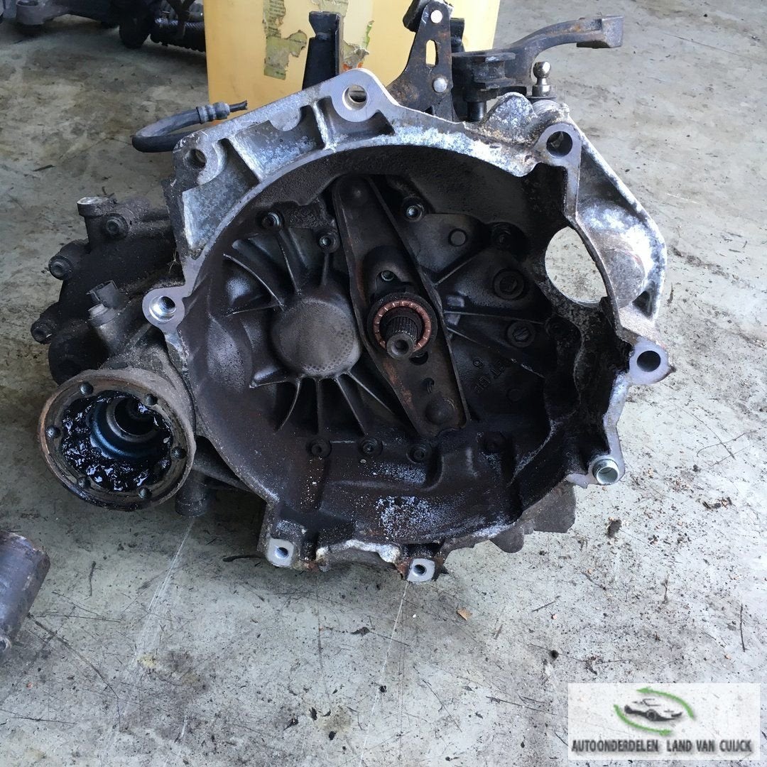 Vw Polo 2003  4 cilinder  Versnellingsbak, Auto-onderdelen, Ophalen, Gebruikt, -, -