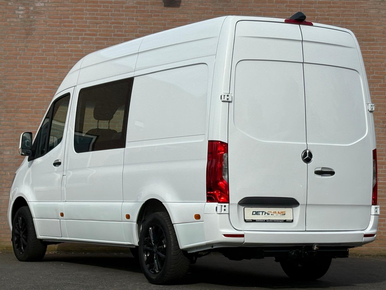 Foto 18 van Mercedes-Benz Sprinter 316CDI 164PK L2H2 Dubbelcabine / 7G-T