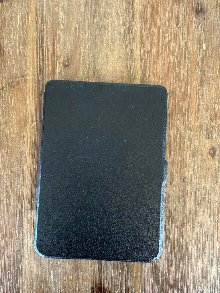 Kobo Nia E-reader - Compact en Lichtgewicht, Computers en Software, E-readers, 8 GB, Ophalen of Verzenden, Zo goed als nieuw, Touchscreen