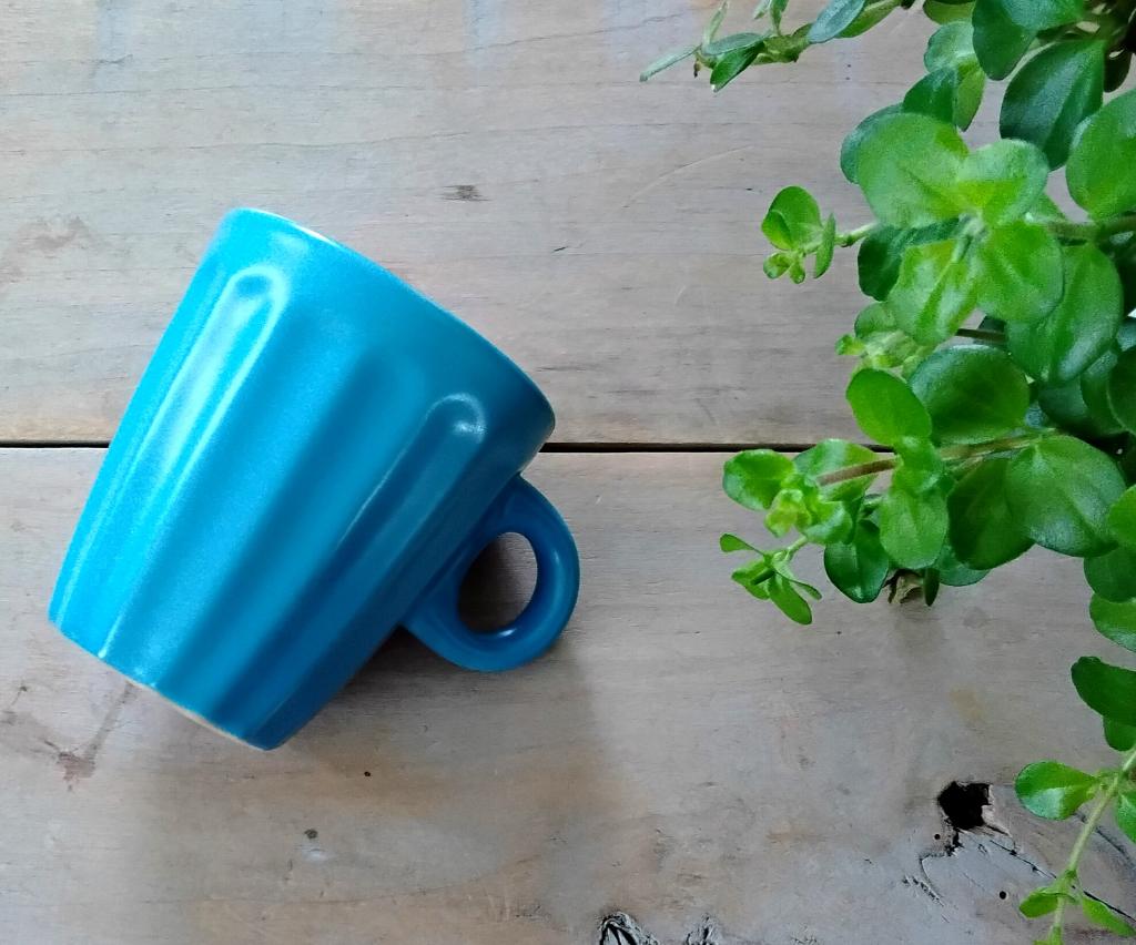 1x beker - mok - blauw, Keramiek, Ophalen of Verzenden, Zo goed als nieuw, Overige stijlen