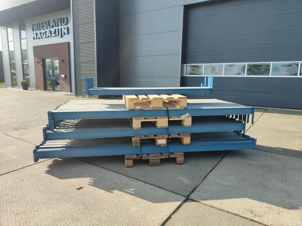 HOVUMA INP100 liggers 2.70, 3 meter en 1.80, Ophalen