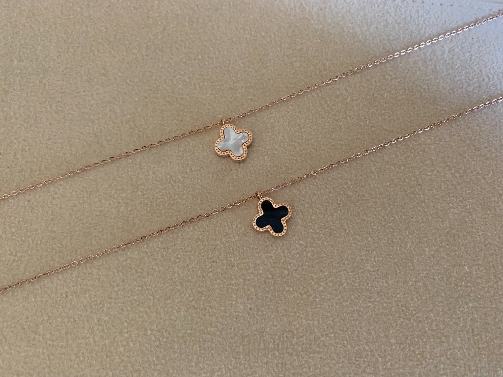 Rose gouden ketting met klaver bedel verguld en waterproof, Overige materialen, Verstelbaar, Overige kleuren, Nieuw