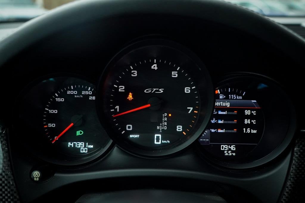 Foto 5 van Porsche Macan 3.0 GTS / Pano / Luchtvering / Trekhaak / Spor