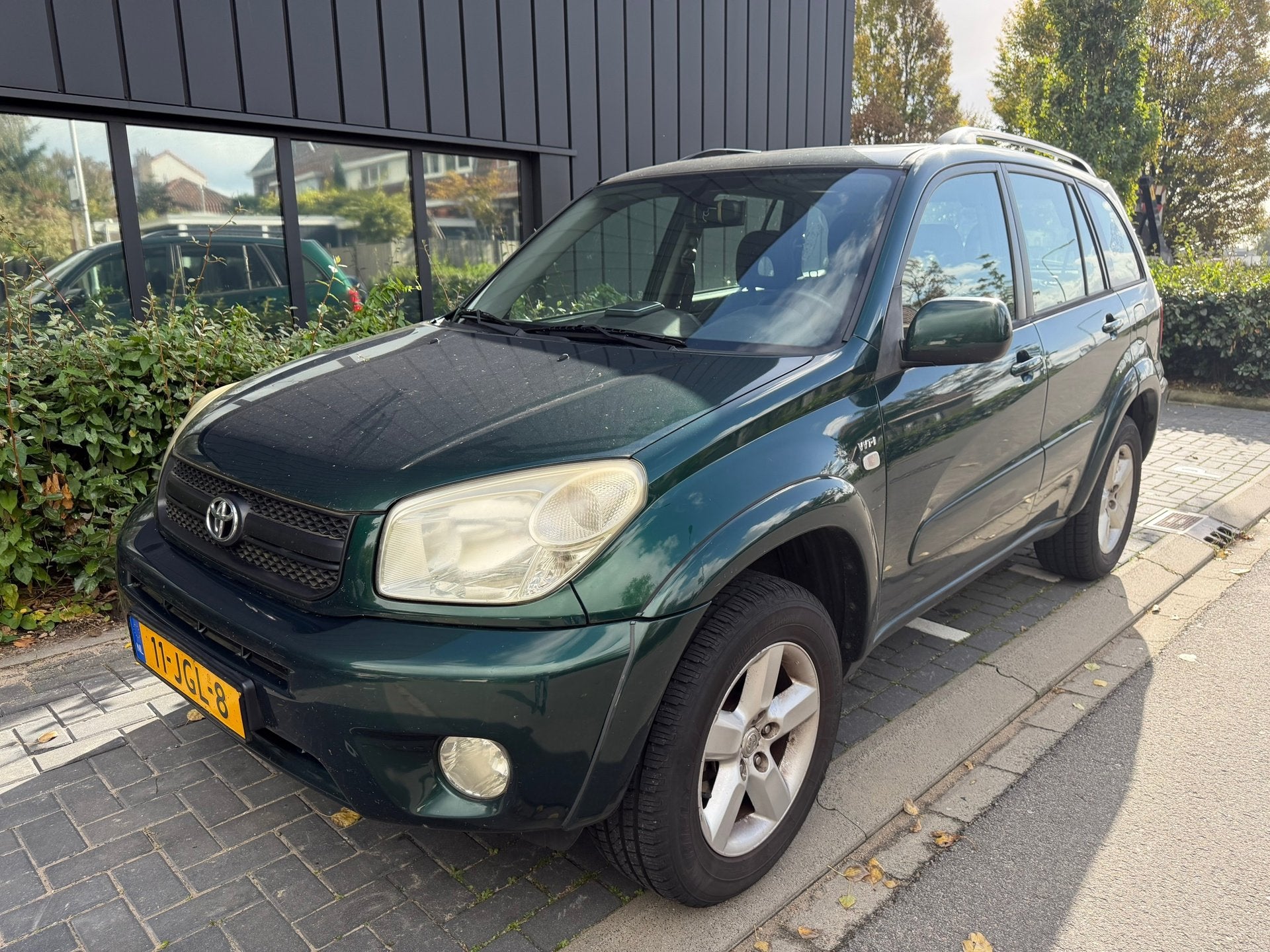 Toyota RAV4 2.0-16V VVT-i Sol Automaat 100% GOOD !, Auto's, Automaat, 1998 cc, Stof, Zwart