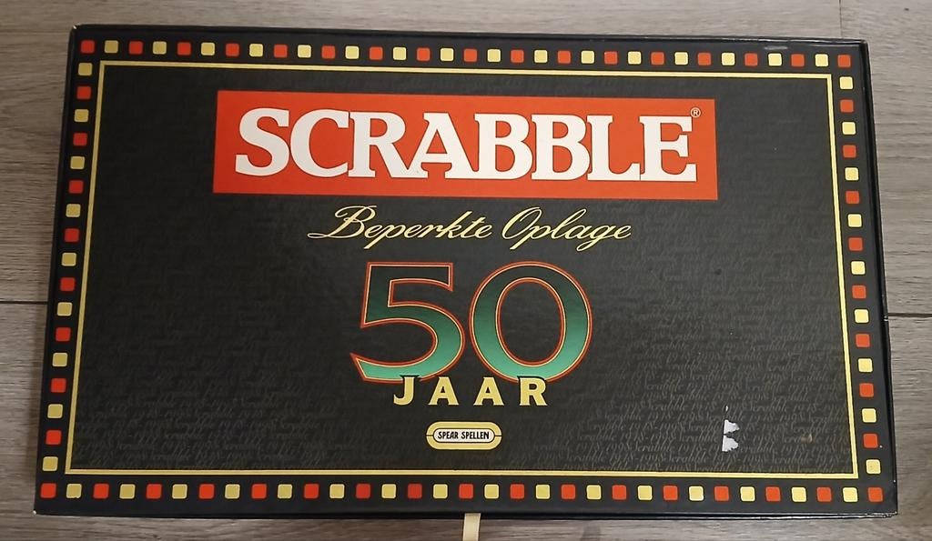 Scrabble 50 jaar editie, Hobby en Vrije tijd, Gezelschapsspellen | Bordspellen, Ophalen of Verzenden