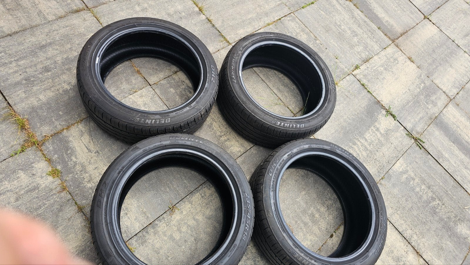 Delinte banden -  235 45 R18  -  DOT 32/18, 18 inch, Ophalen of Verzenden, 235 mm, Band(en)