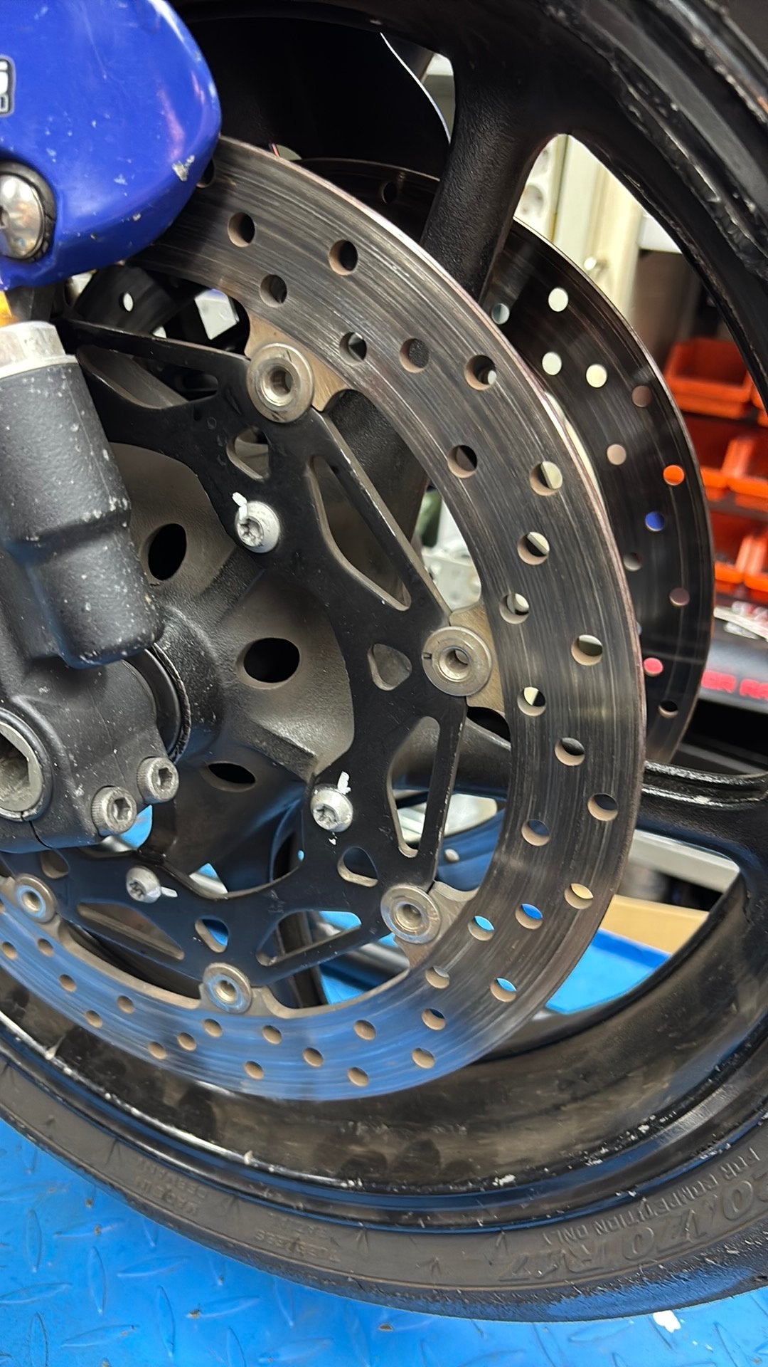 Gezocht yamaha r1 voorrem schijven 320 mm, Ophalen