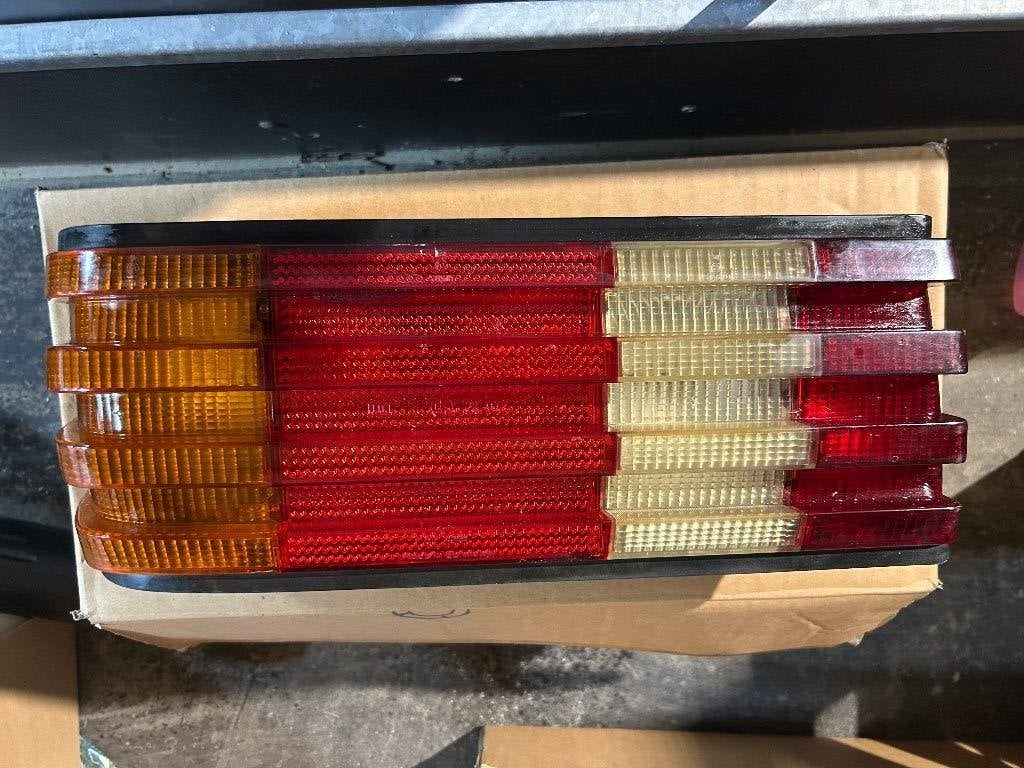 Achterlicht Links Mercedes W126, Auto-onderdelen, Ophalen of Verzenden, Gebruikt, Mercedes-Benz