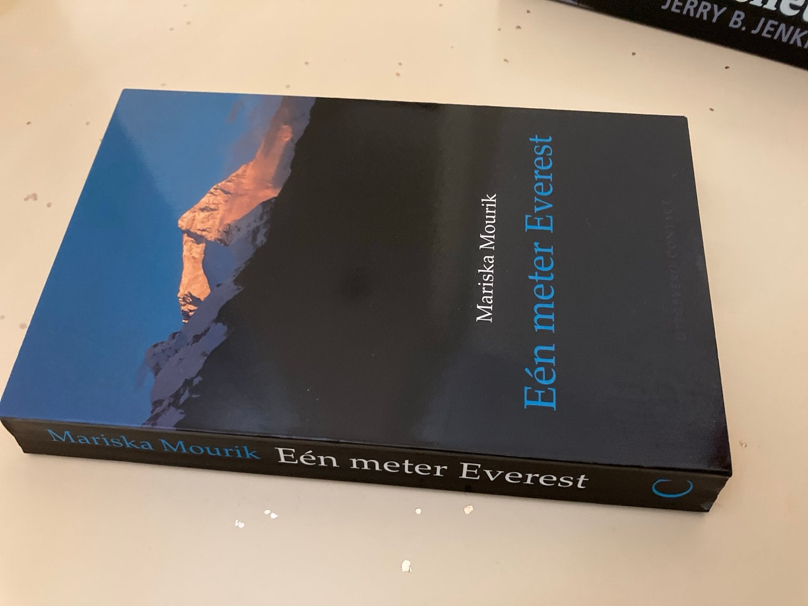 Eén meter Everest - Mariska Mourik (Boek), Ophalen of Verzenden, Gelezen, Nederland