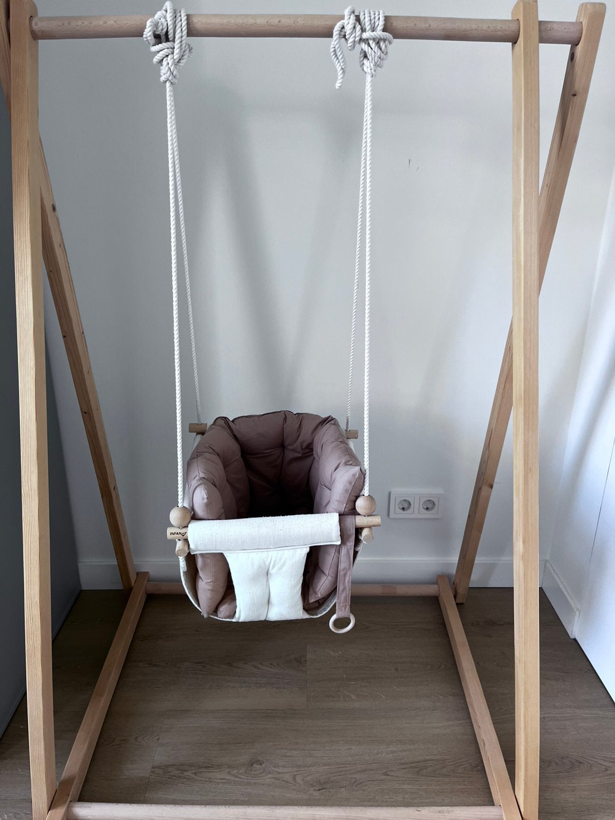 Houten kinderschommel – nieuw, Kinderen en Baby's, Ophalen, Zo goed als nieuw, Overige typen